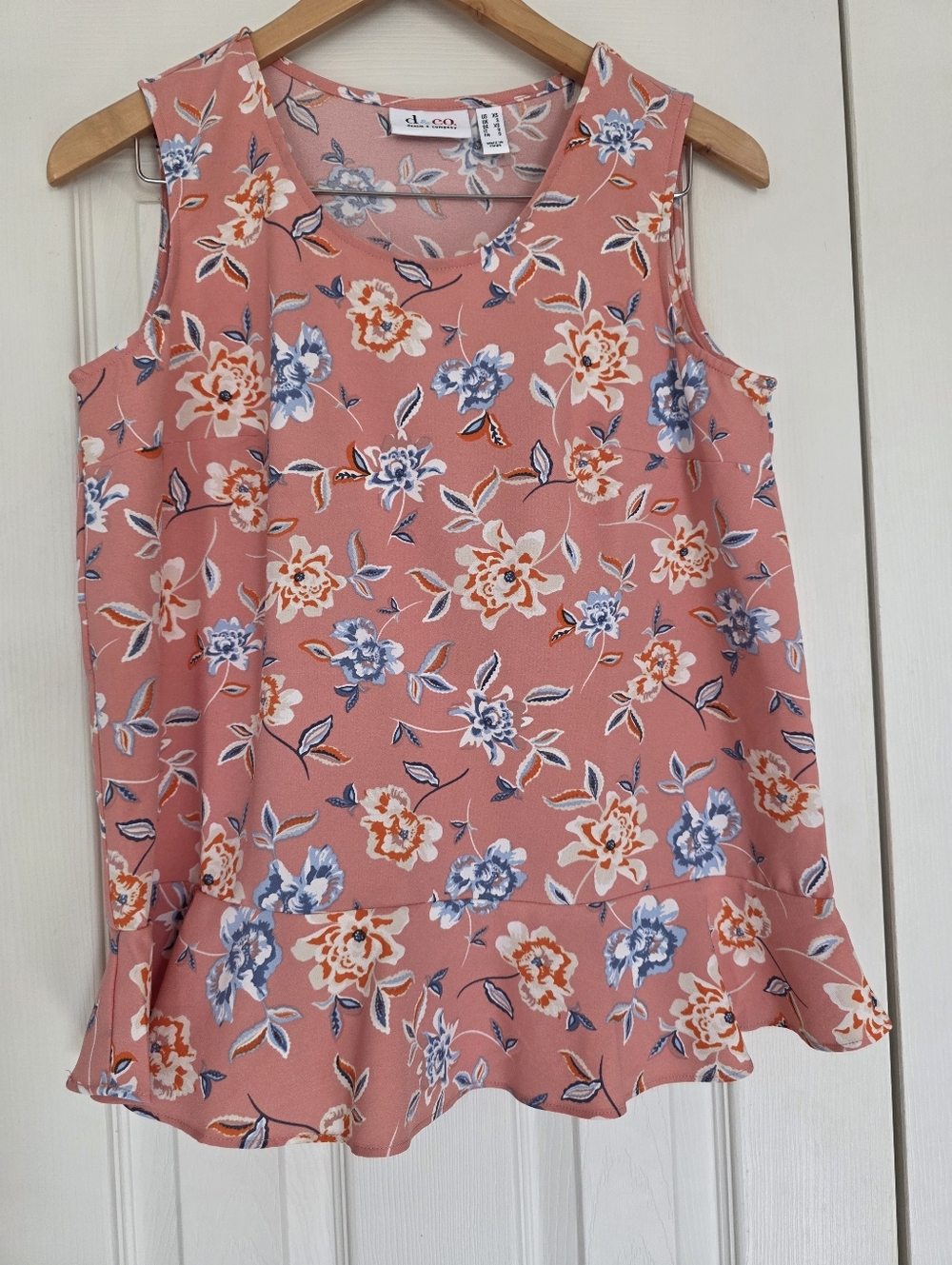 d&co. Coral Pink Floral Sleeveless Peplum Top, XS